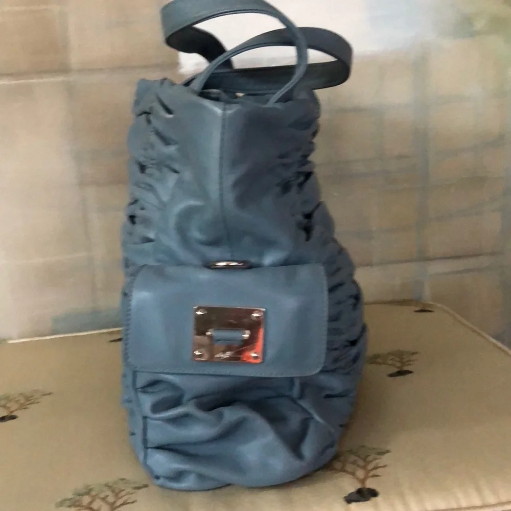 Donald J Pliner Blue Leather Bucket Bag - Picture 3 of 10
